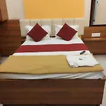 Hotel O Mayur Lodge