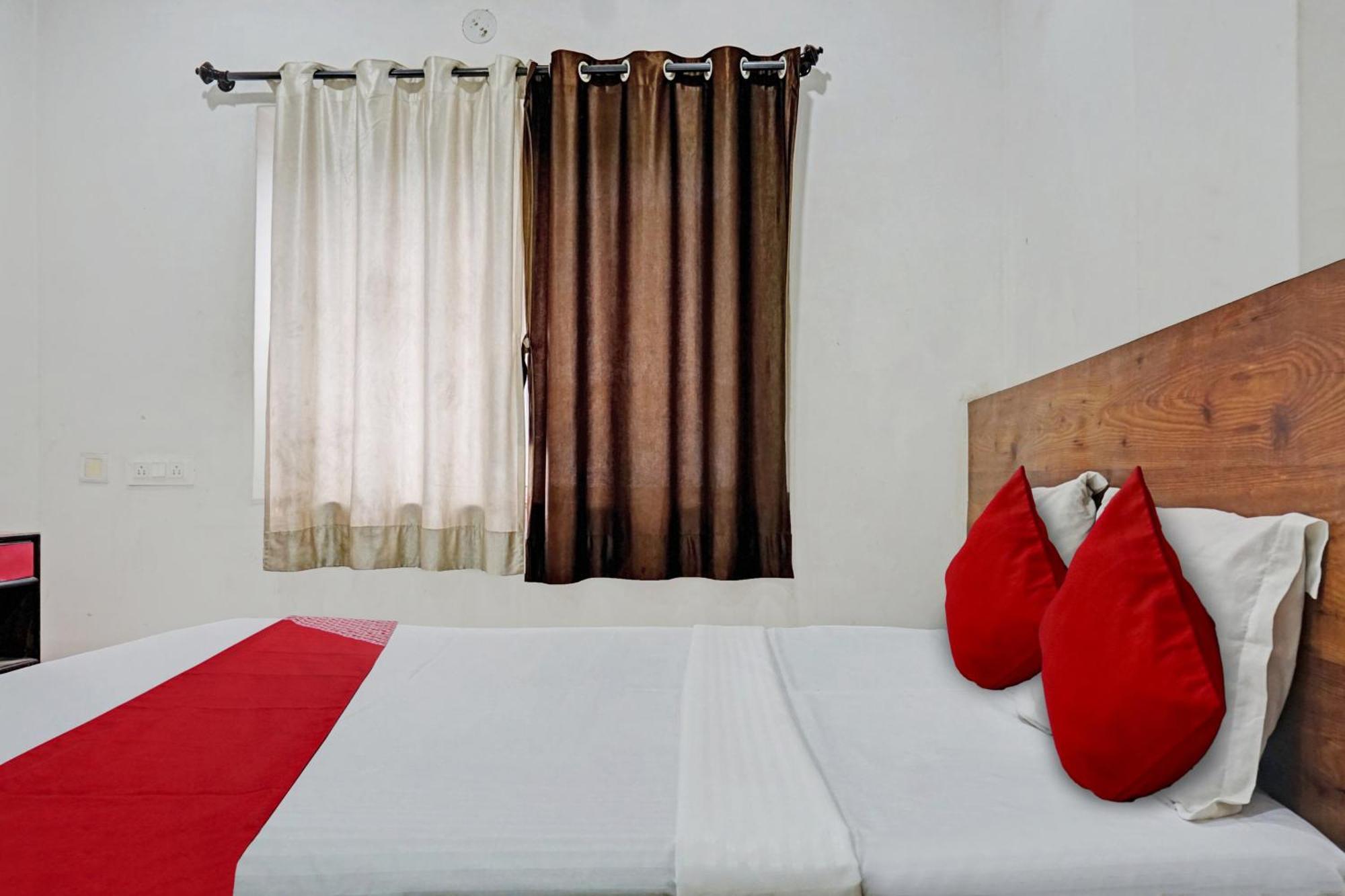O Mayur Hotel 4*