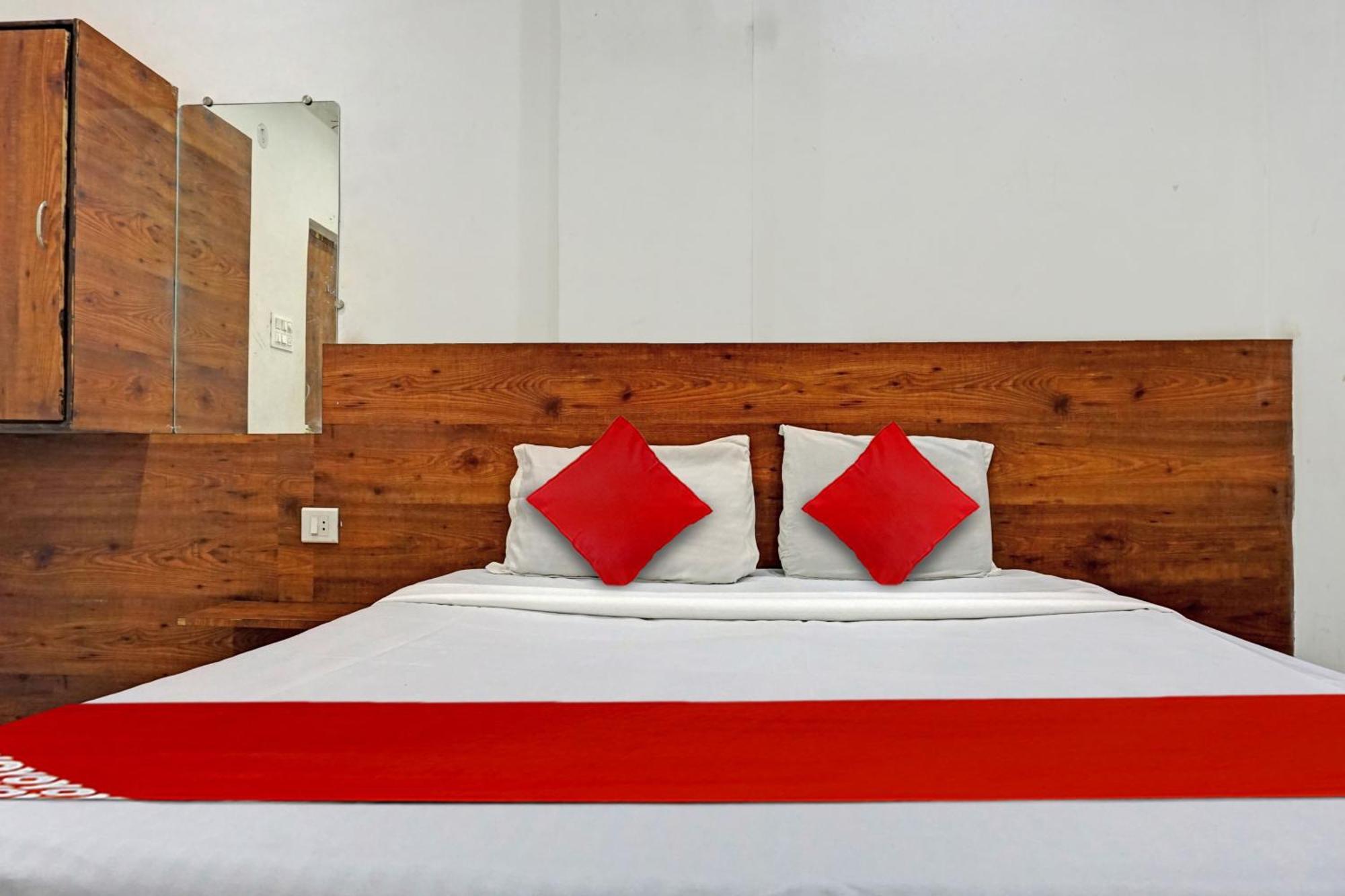 O Mayur Hotel 4*